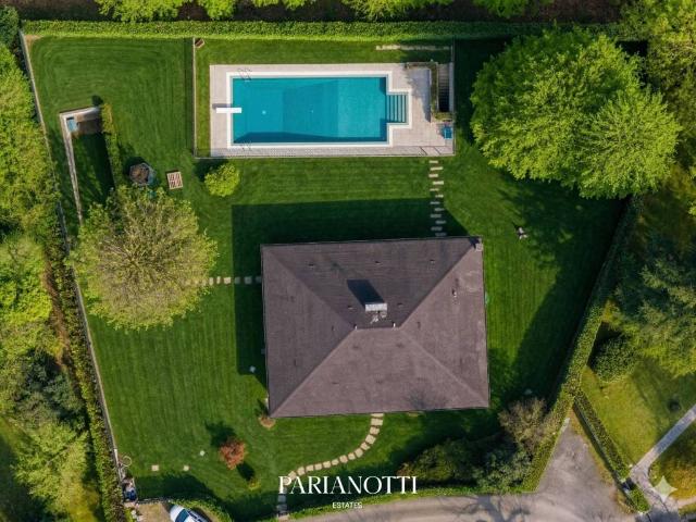 Villa in vendita a Castelletto Sopra Ticino NO