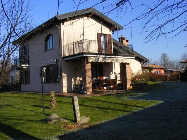 Villa in vendita a Castelletto Sopra Ticino NO