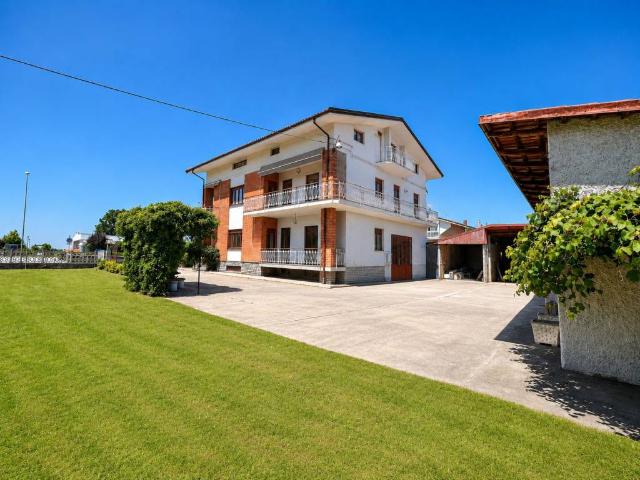 Villa in vendita a Castelletto Stura CN