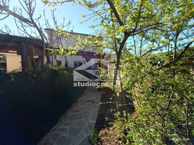Villa in vendita a Castelleone CR