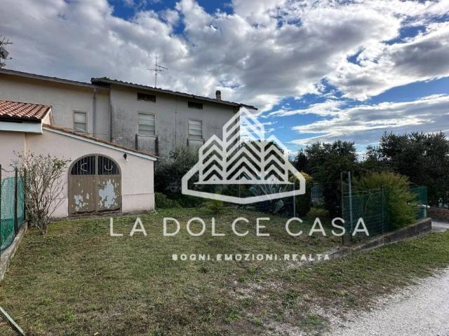 Villa in vendita a Castelleone di Suasa AN