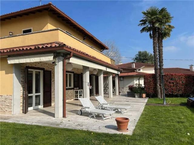 Villa in vendita a Castelli Calepio BG