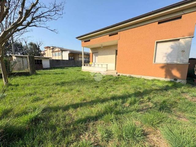 Villa in vendita a Castelli Calepio BG