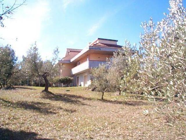 Villa in vendita a Castellina Marittima PI