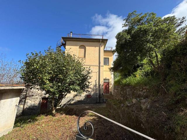 Villa in vendita a Castell'Umberto ME