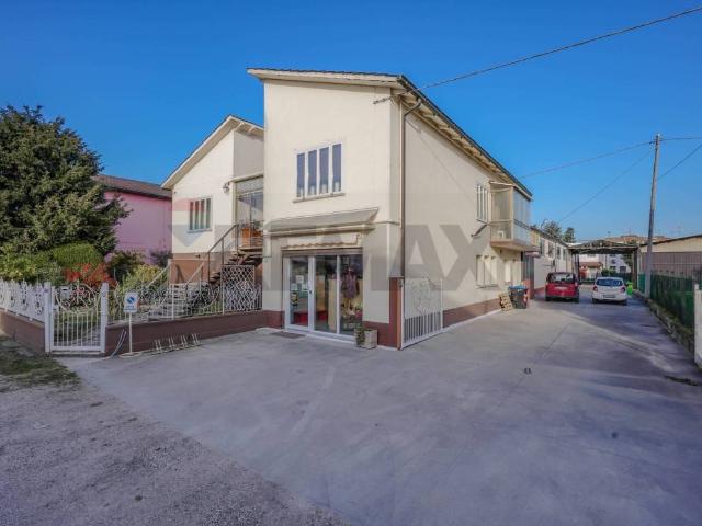 Villa in vendita a Castelmassa RO