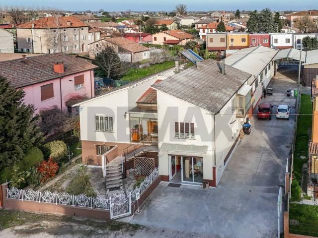 Villa in vendita a Castelmassa RO