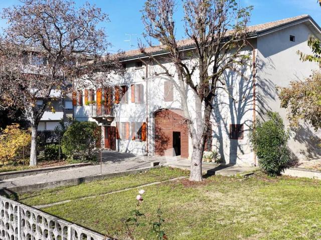Villa in vendita a Castelnovo di Sotto RE