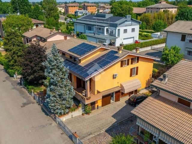 Villa in vendita a Castelnovo di Sotto RE