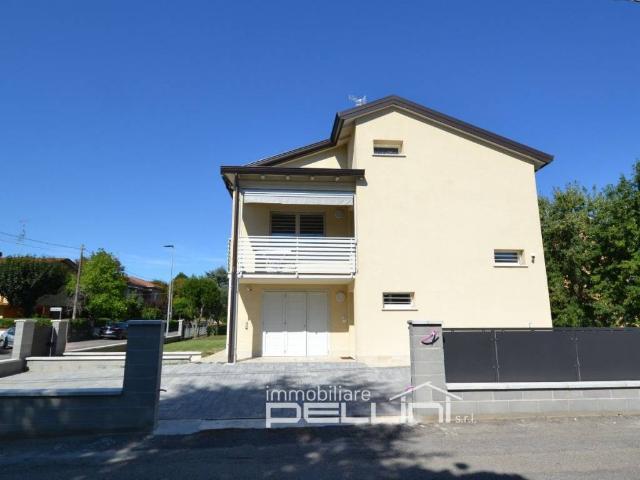 Villa in vendita a Castelnovo di Sotto RE