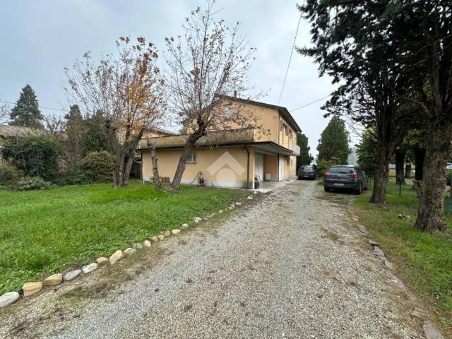Villa in vendita a Castelnovo di Sotto RE