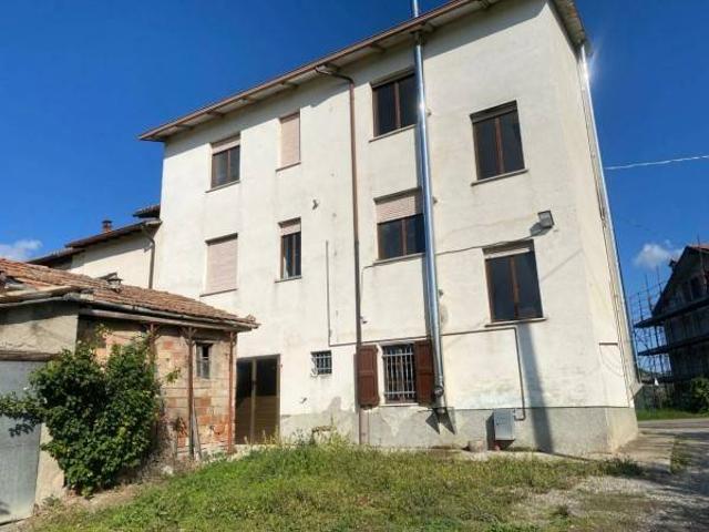 Villa in vendita a Castelnovo Ne' Monti RE