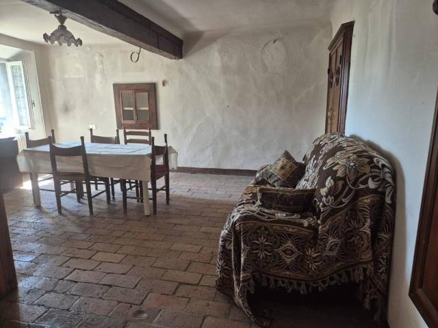 Villa in vendita a Castelnovo Ne' Monti RE