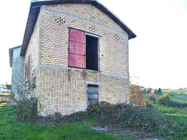 Villa in vendita a Castelnovo Ne' Monti RE