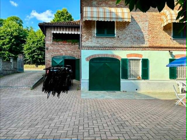 Villa in vendita a Castelnuovo Belbo AT