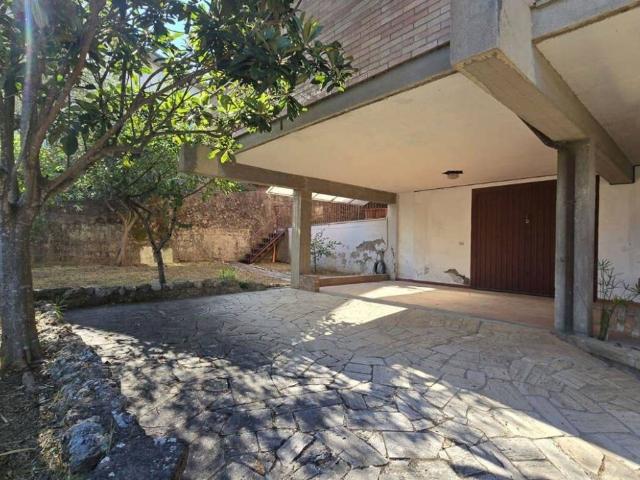 Villa in vendita a Castelnuovo Berardenga SI