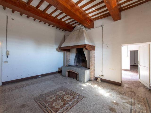 Villa in vendita a Castelnuovo Berardenga SI