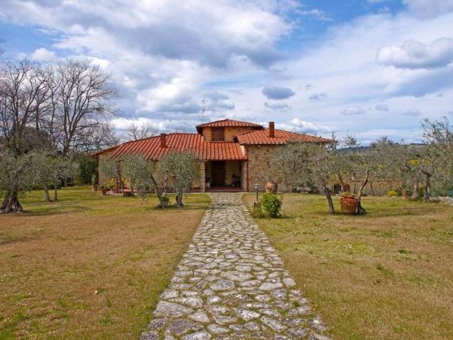 Villa in vendita a Castelnuovo Berardenga SI