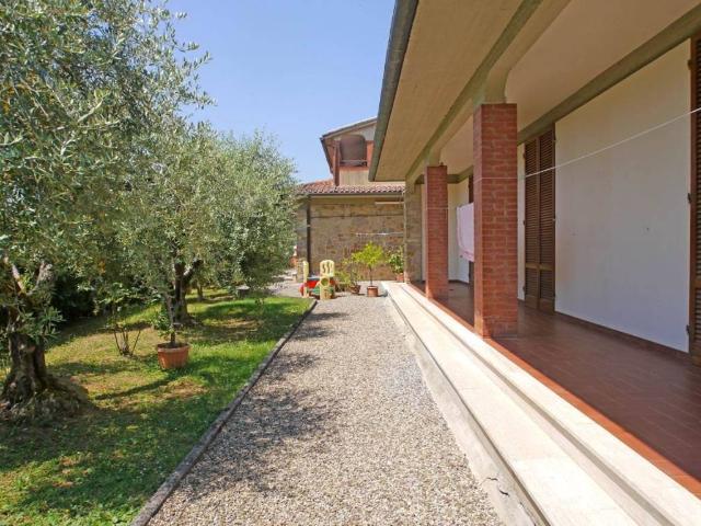 Villa in vendita a Castelnuovo Berardenga SI