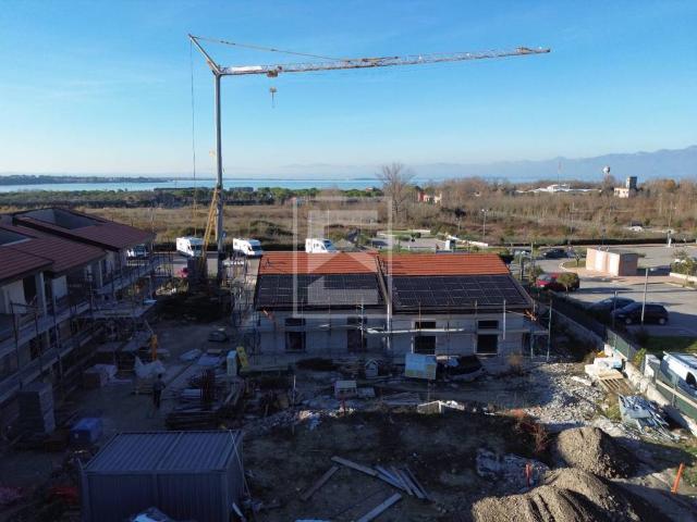Villa in vendita a Castelnuovo del Garda VR