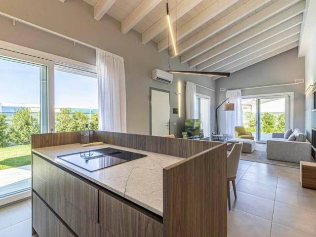 Villa in vendita a Castelnuovo del Garda VR