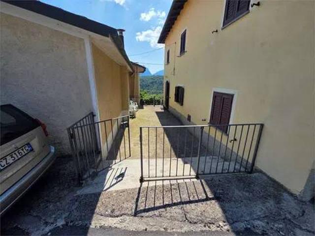 Villa in vendita a Castelnuovo di Garfagnana LU