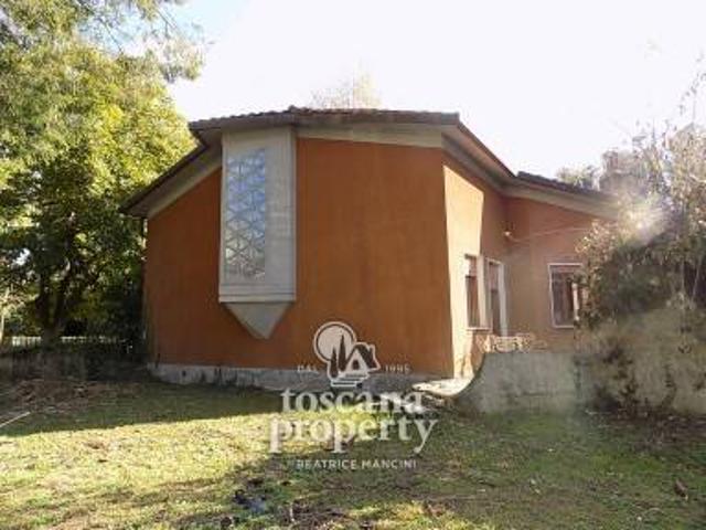 Villa in vendita a Castelnuovo di Garfagnana LU