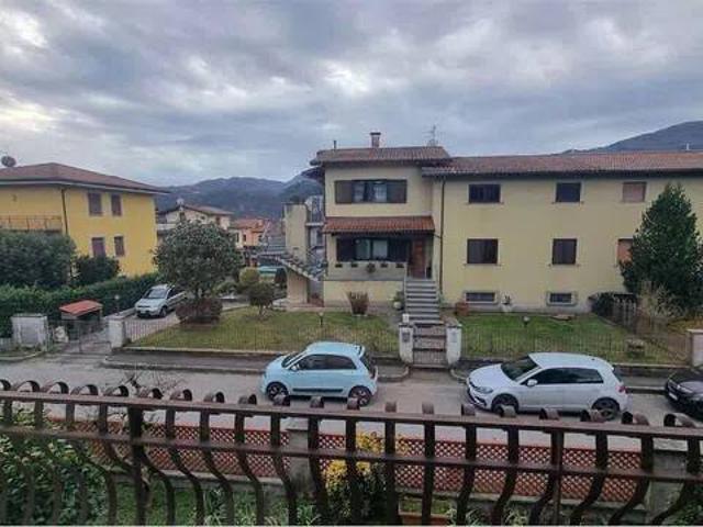 Villa in vendita a Castelnuovo di Garfagnana LU