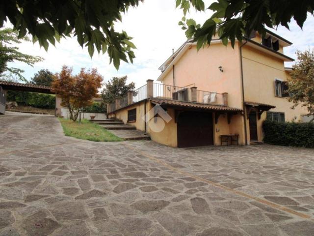 Villa in vendita a Castelnuovo di Farfa RI