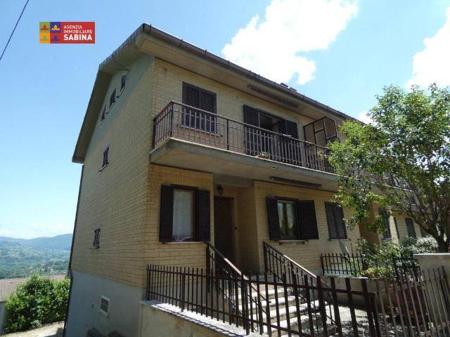 Villa in vendita a Castelnuovo di Farfa RI