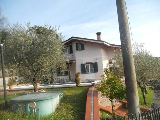 Villa in vendita a Castelnuovo Magra SP