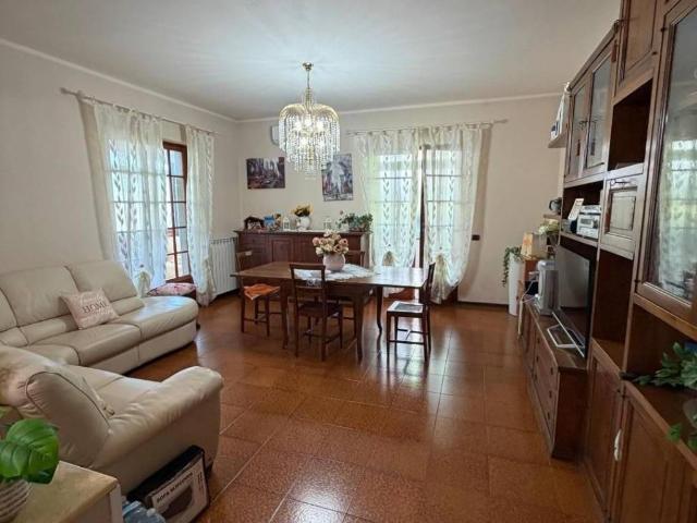 Villa in vendita a Castelnuovo Magra SP
