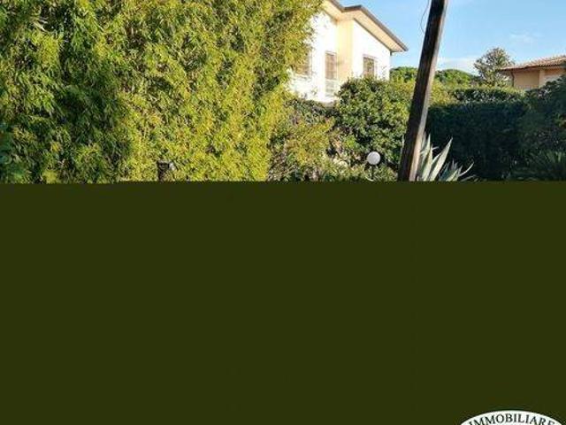 Villa in vendita a Castelnuovo Magra SP