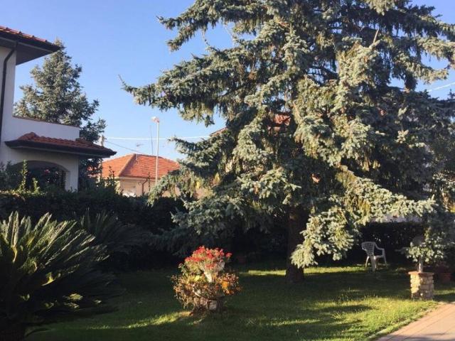 Villa in vendita a Castelnuovo Magra SP
