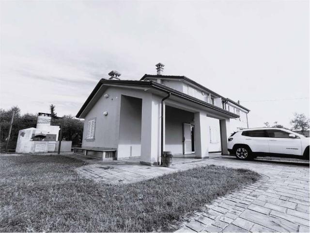 Villa in vendita a Castelnuovo Magra SP