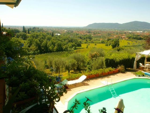 Villa in vendita a Castelnuovo Magra SP