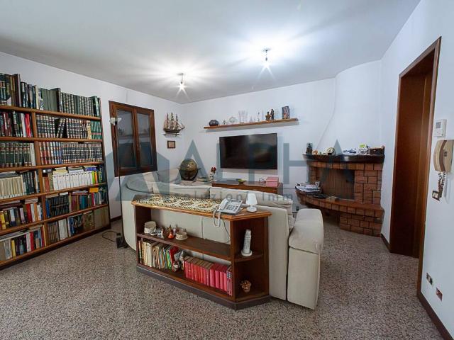 Villa in vendita a Castelnuovo Rangone MO