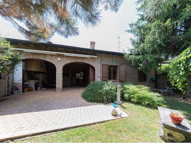 Villa in vendita a Castelnuovo Rangone MO