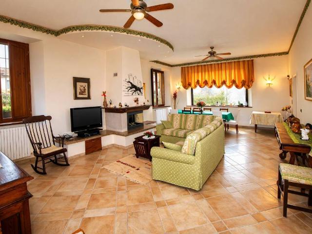 Villa in vendita a Castelplanio AN