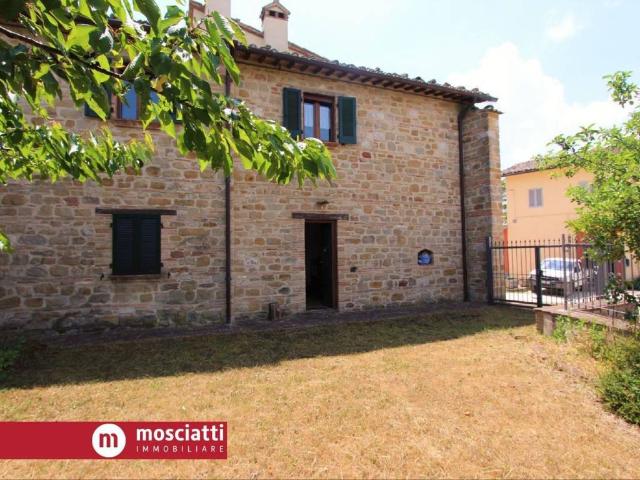 Villa in vendita a Castelraimondo MC