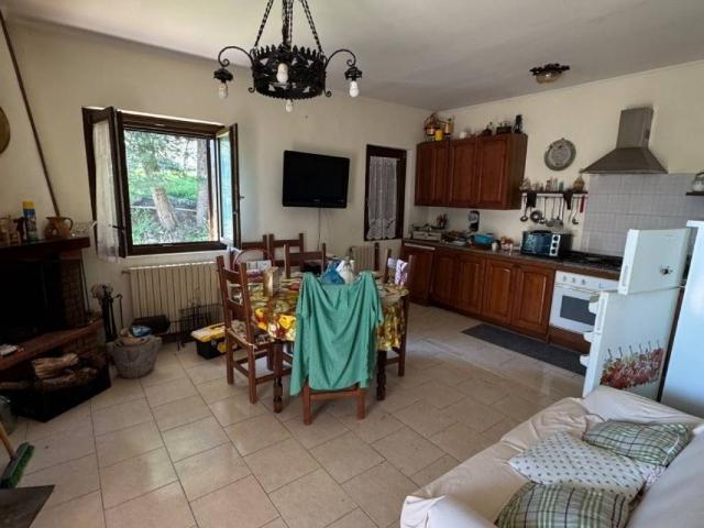 Villa in vendita a Castelvetere sul Calore AV