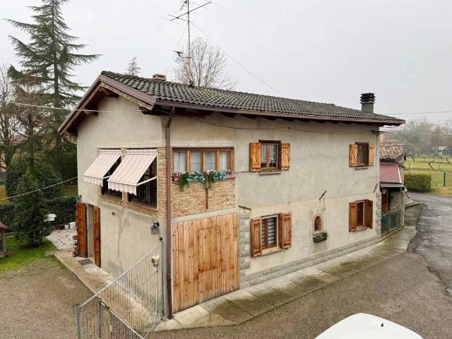 Villa in vendita a Castelvetro di Modena MO