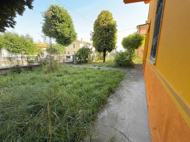 Villa in vendita a Castelvetro Piacentino PC