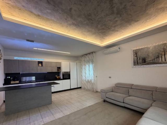 Villa in vendita a Castelvetro Piacentino PC