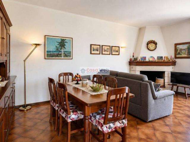 Villa in vendita a Castelveccana VA