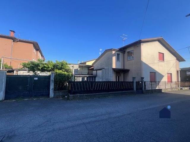 Villa in vendita a Castenedolo BS