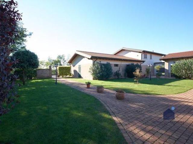 Villa in vendita a Castenedolo BS