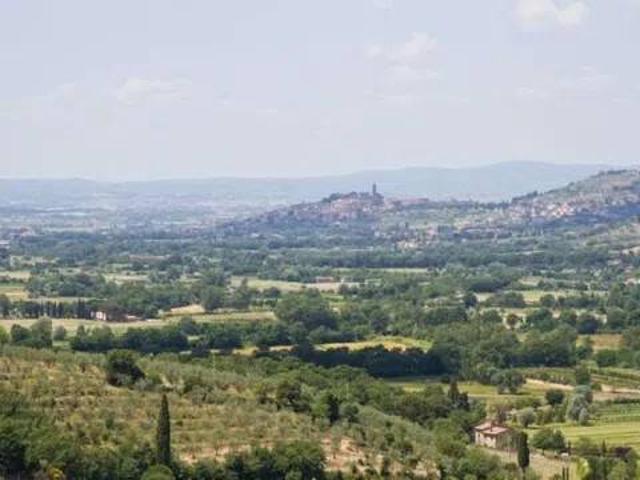 Villa in vendita a Castiglion Fiorentino AR