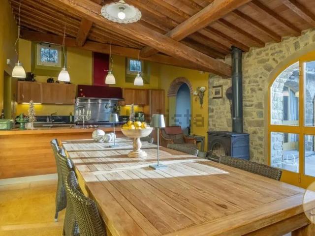 Villa in vendita a Castiglion Fiorentino AR