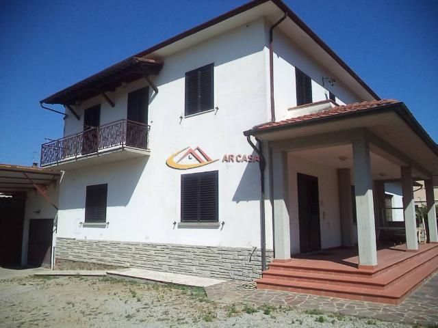 Villa in vendita a Castiglion Fiorentino AR